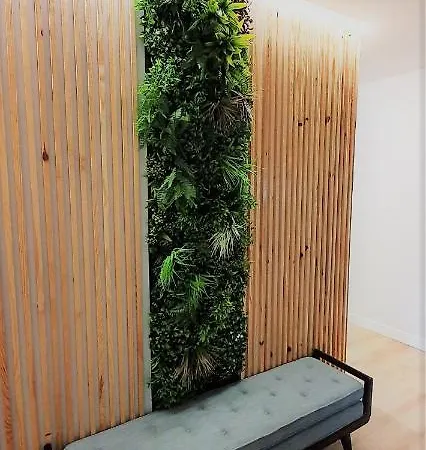 Airport Earth - Self Check-in Lissabon
